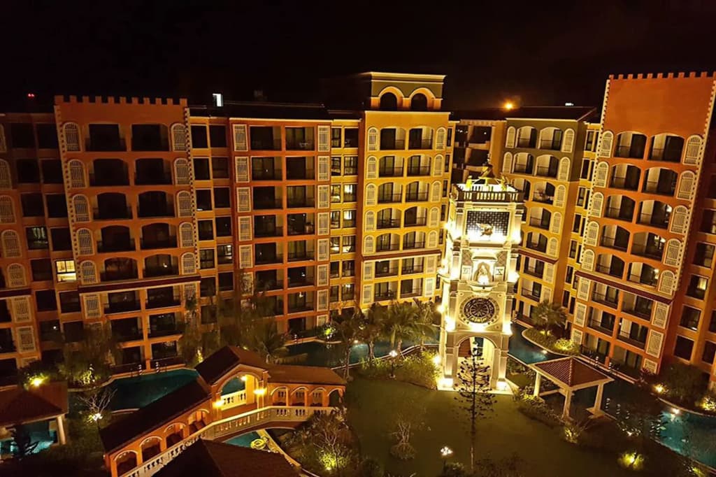 The Symphony Suites Pattaya - Паттайя