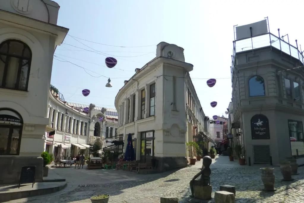 Meidan Inn - Тбилиси