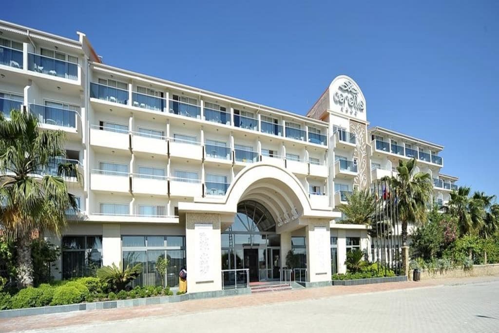 Corolla Hotel - Сиде
