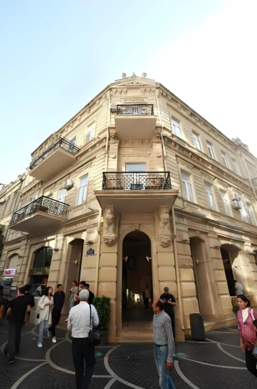 London Hotel and Guest House - Баку