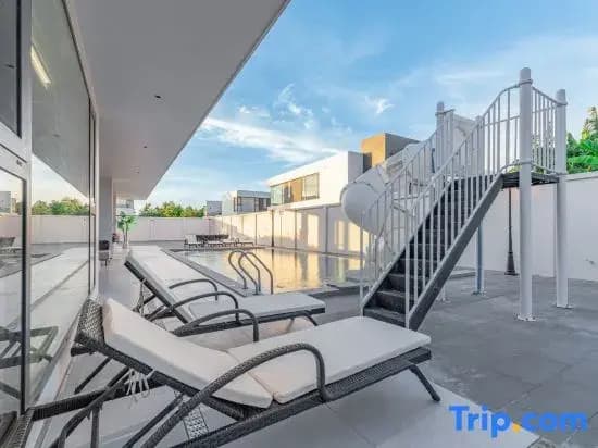 TML-L1 Luxury Villa 6 Rooms 8 Bathrooms (Luxury KTV Room + Pool + Pool Table + Fitness Area) - Паттайя