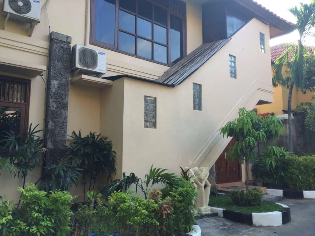 Kuta Holiday Villas - Кута