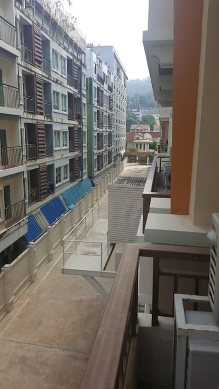 Phuket Villa Condominium - Патонг