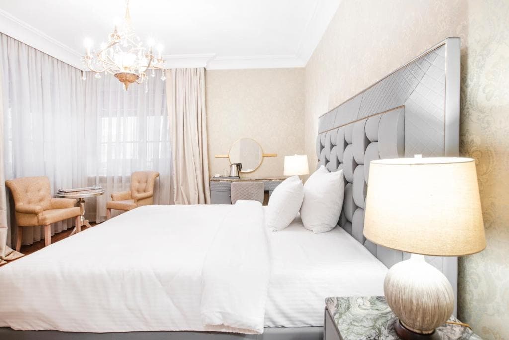 Eclat Luxury Hotel - Белград