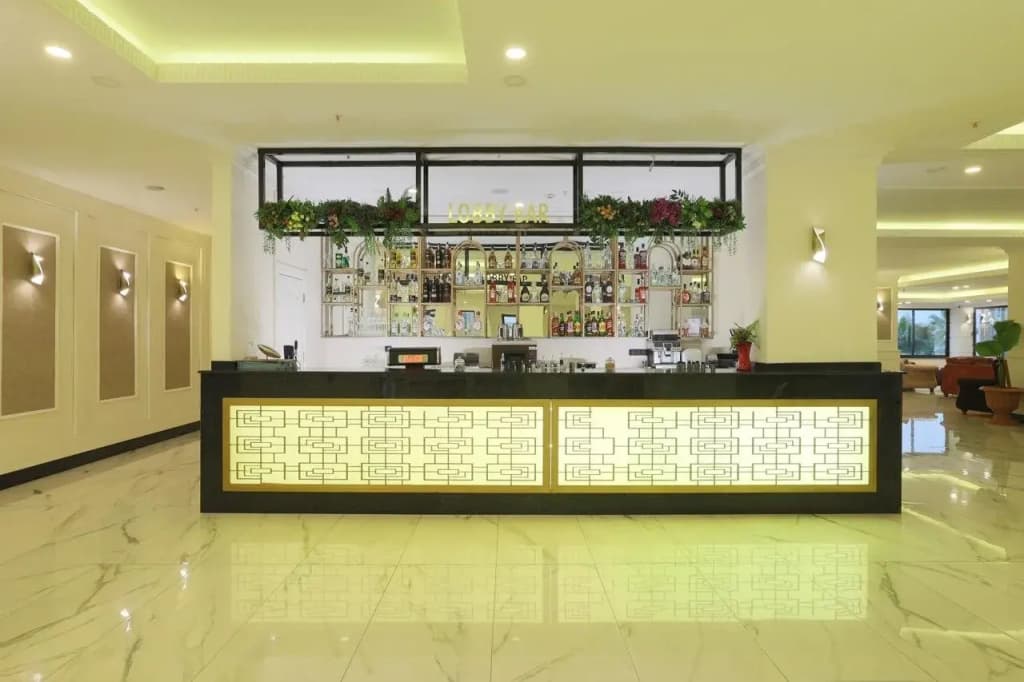 EOS Beach Resort - Аланья
