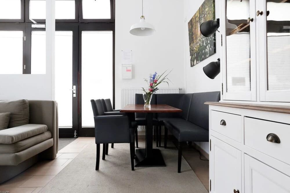 RockChair Apartment Niebuhrstraße - Берлин