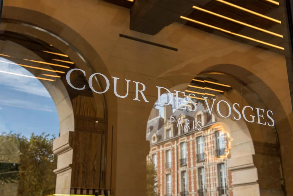 Cour des Vosges - Evok Collection - Париж