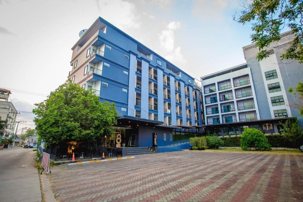 Embryo Hotel - Паттайя