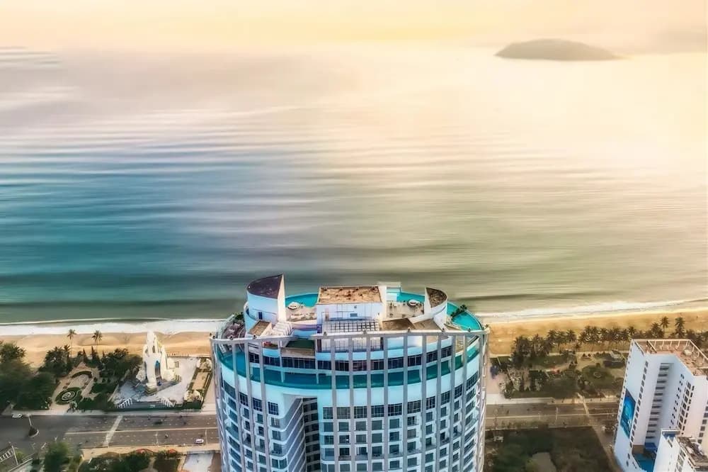 LYN Premier Studio Panorama Nha Trang - Нячанг