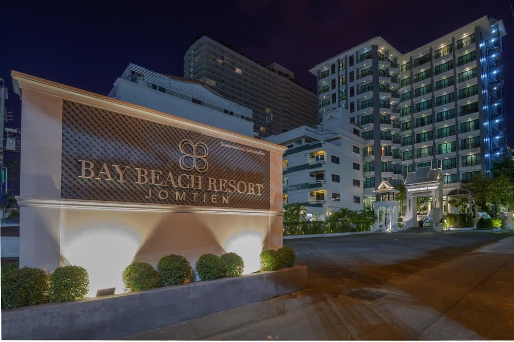Bay Beach Resort - Паттайя