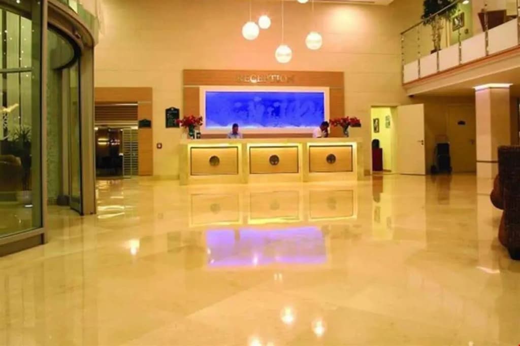 My Mira Deluxe & Resort - Тургутрейс