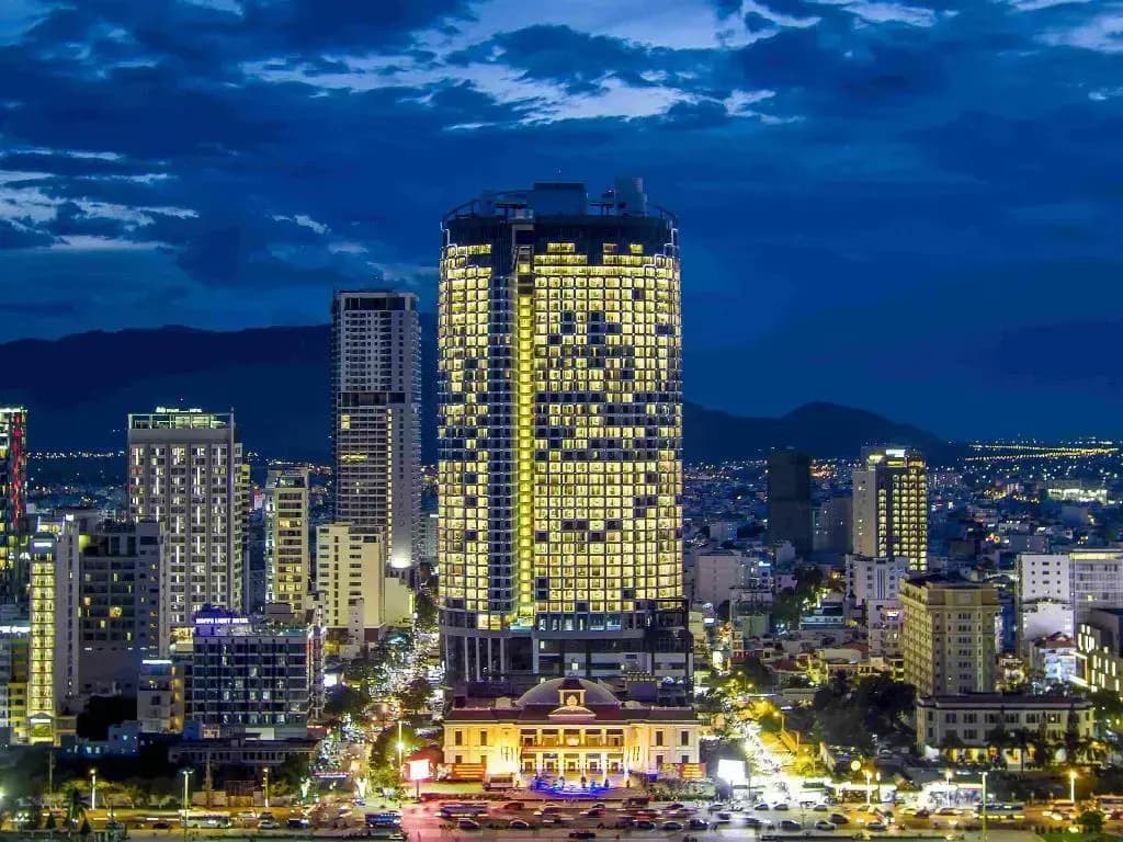 Отель The Empyrean Nha Trang - Нячанг