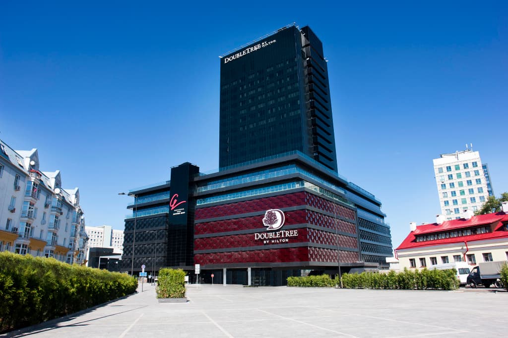 Отель DoubleTree by Hilton Minsk - Минск