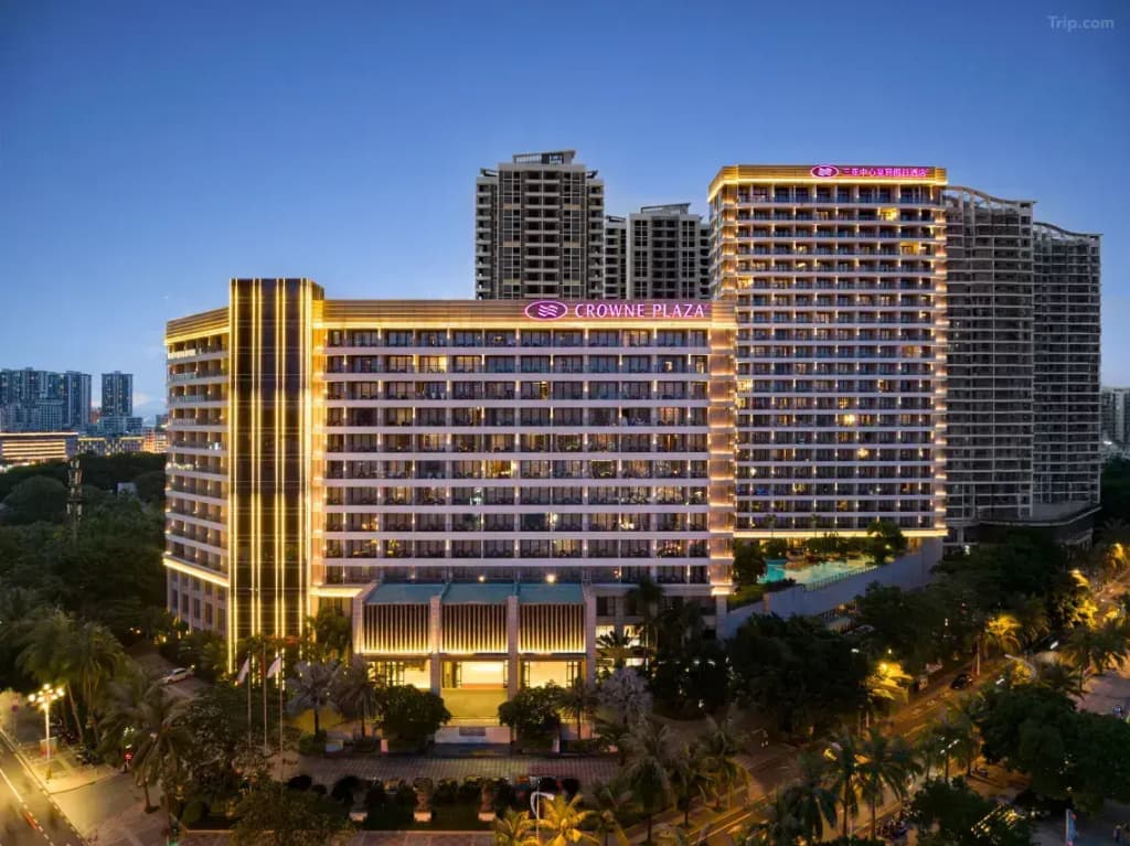 Отель Crowne Plaza SANYA CITY CENTER by IHG - Санья