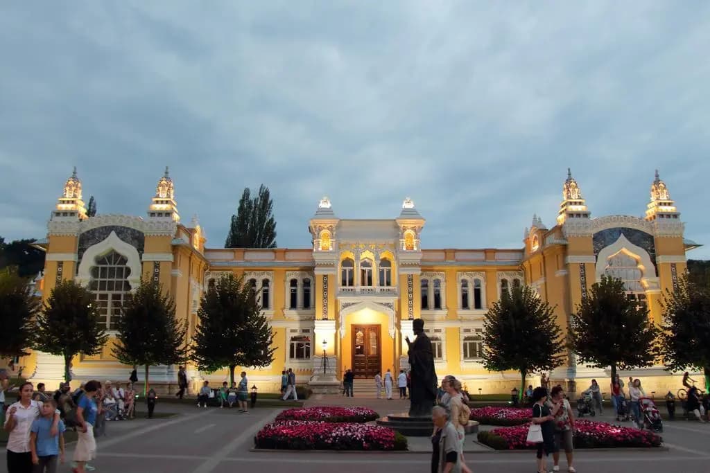 Санаторий Главные Нарзанные Ванны - Кисловодск