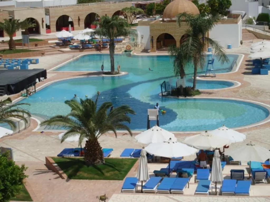 Отель Mercure Hurghada - Хургада