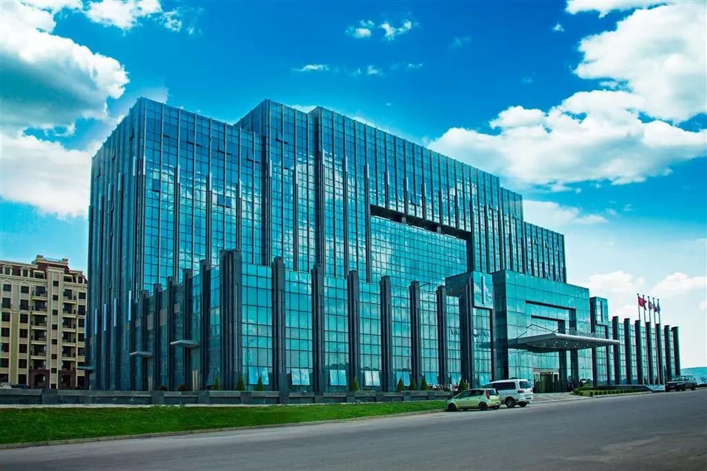 Отель Hotels & Preference Hualing Tbilisi - Тбилиси