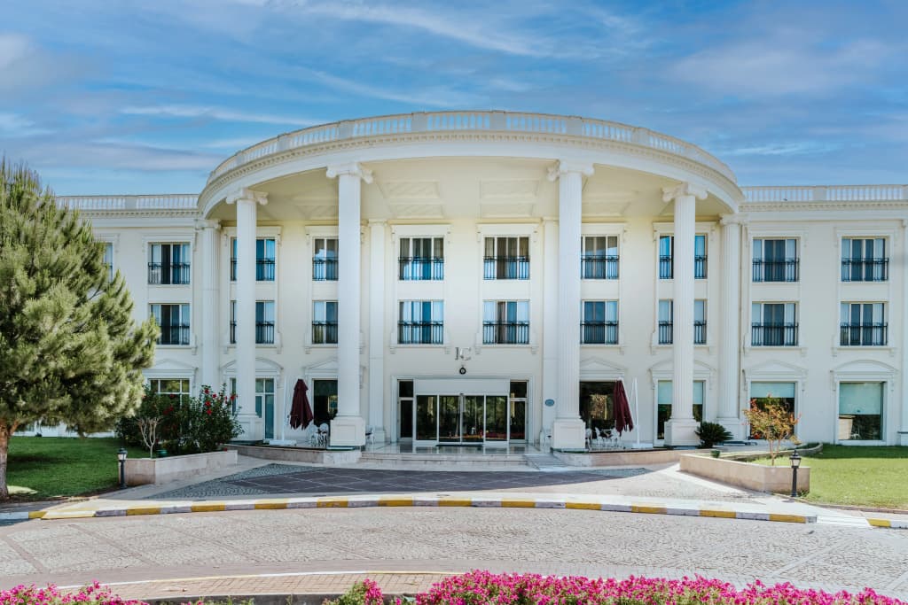 IC Hotels Airport - Анталья