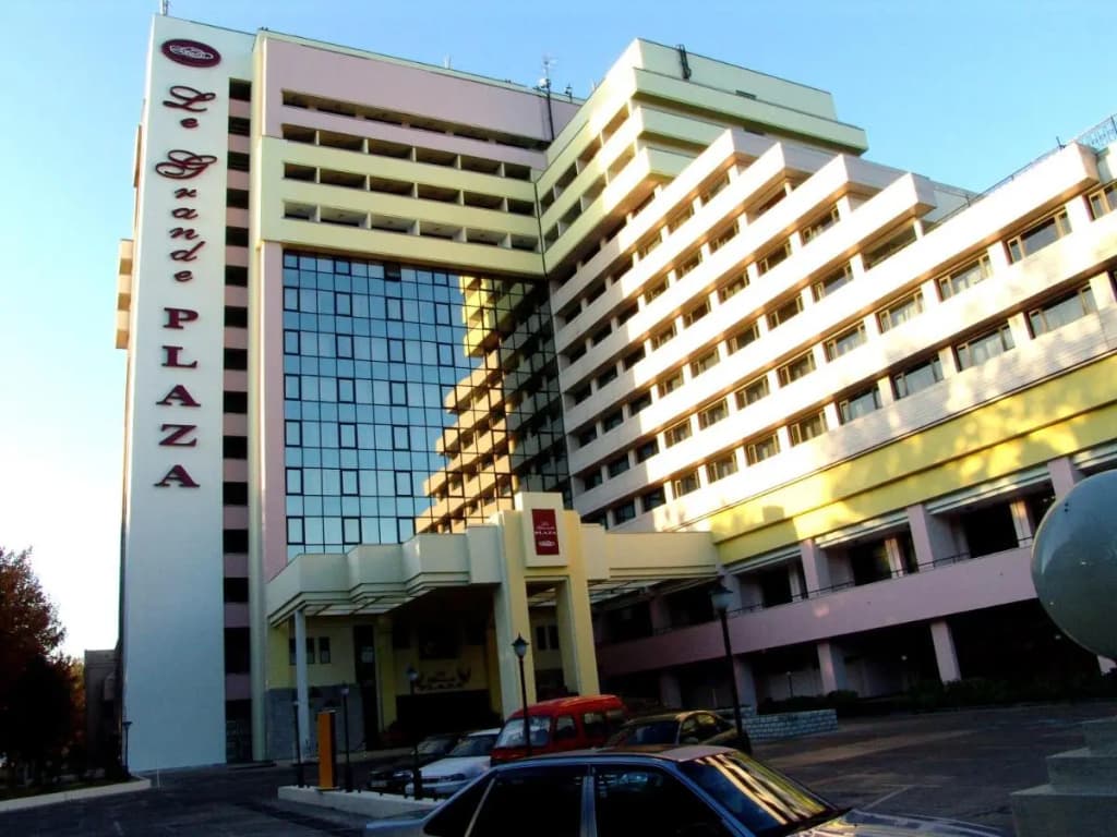 Отель Le Grande Plaza Tashkent - Ташкент