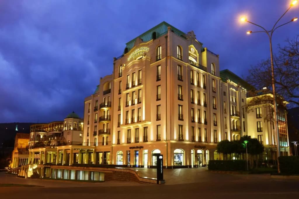 Отель Ambassadori Hotel Tbilisi - Тбилиси