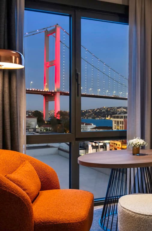 Crowne Plaza Istanbul Ortakoy Bosphorus, an IHG Hotel - Стамбул