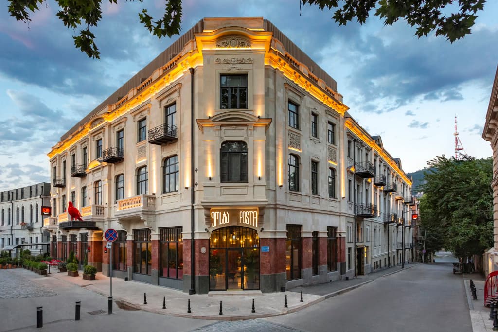 Radisson RED Tbilisi - Тбилиси