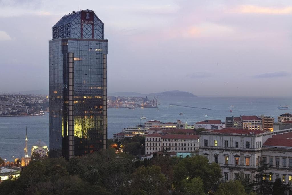Hotel The Ritz-Carlton, Istanbul. - Стамбул
