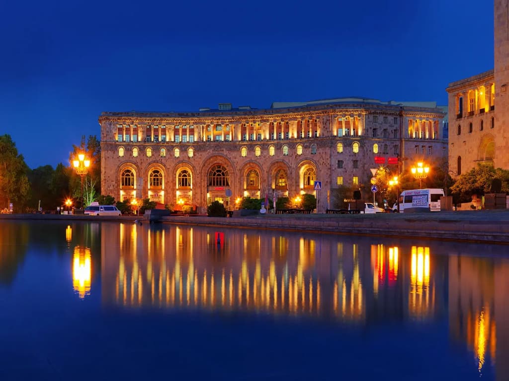 Отель Armenia Marriott Hotel Yerevan - Ереван