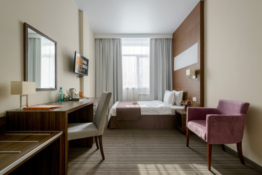 Отель PARK WOOD HOTEL - Новосибирск
