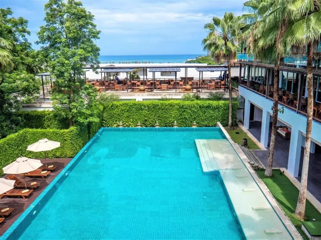 Club Wyndham Patong Hill Phuket - Патонг