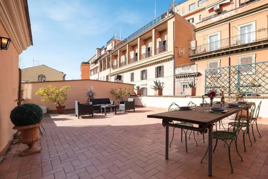 Monti Stunning Apartment with Terrace - Рим