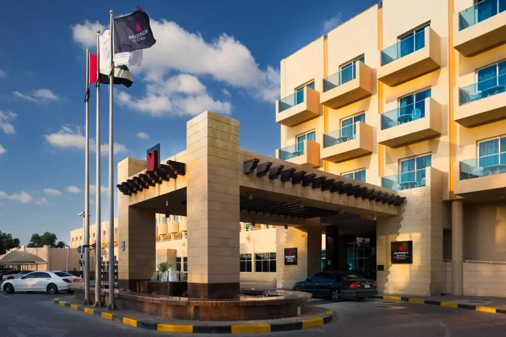 Metropolitan Al Mafraq Hotel - Абу-Даби