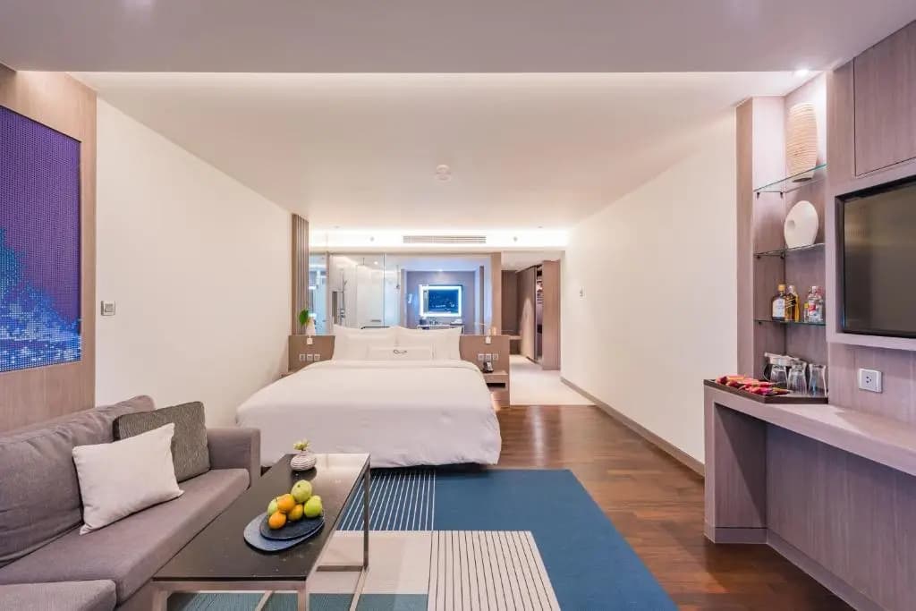 Oceanfront Beach Resort - Патонг