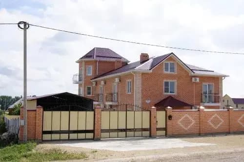 Jardine Guest House - Голубицкая
