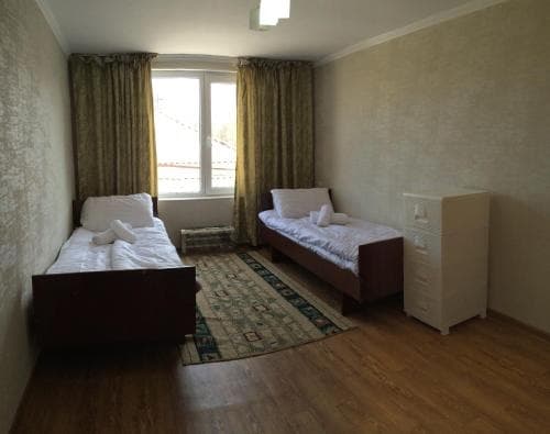 Holiday Hostel - Бишкек