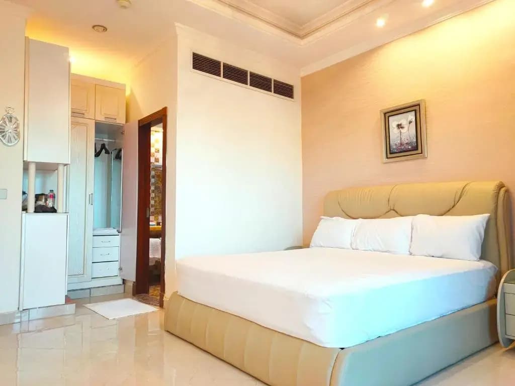Luxury Seafront Pool Villa - 3 Stories & Roof floor - All Master Bedrooms - Хургада
