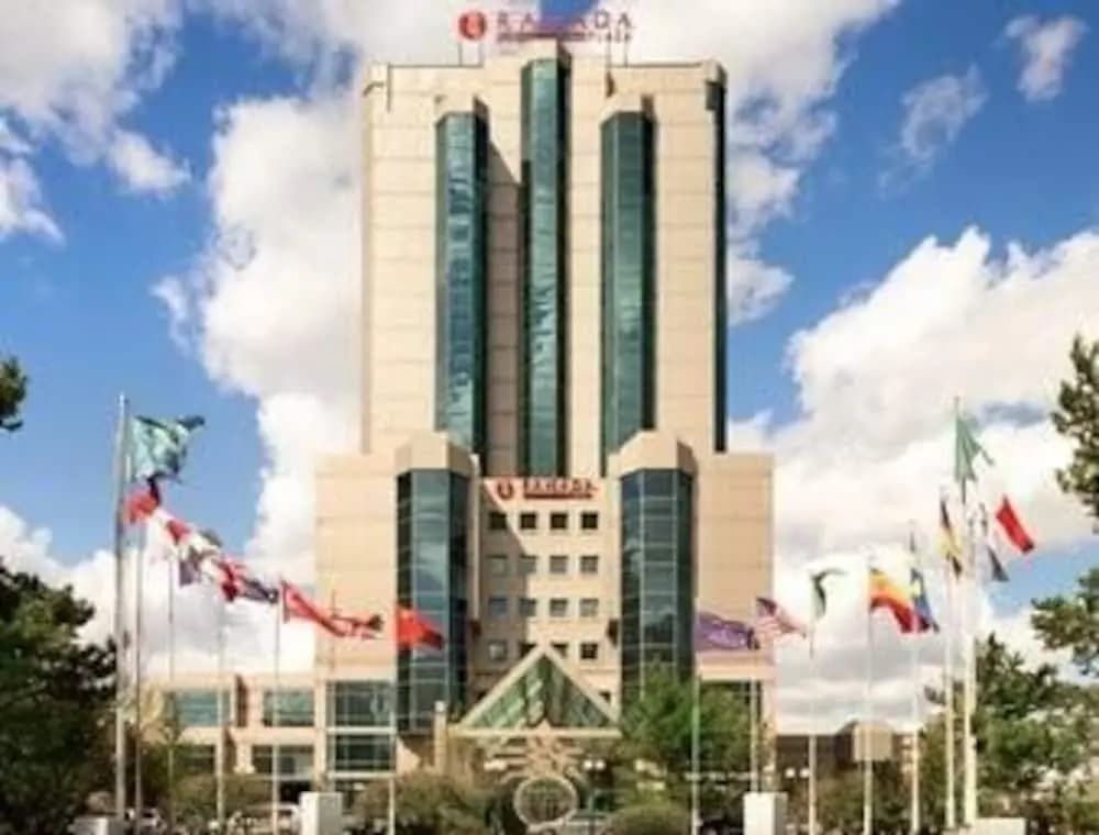 Ramada Plaza Astana - Астана
