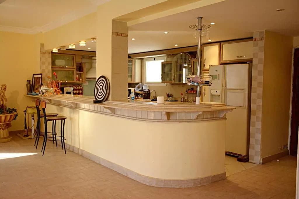 Luxurious Villa with Private Pool and Beach - Хургада