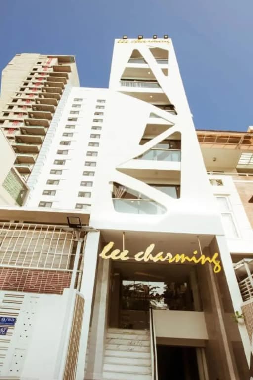 Lee Charming Hotel by ZUZU - Нячанг