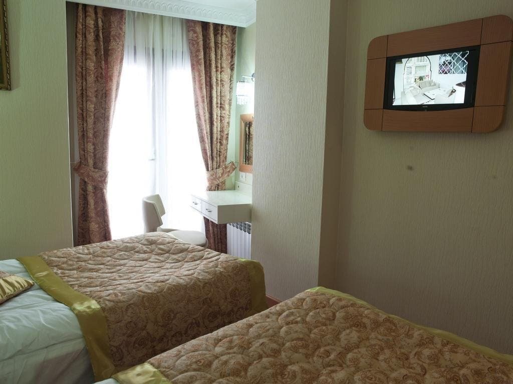 Kamer Hotel - Стамбул