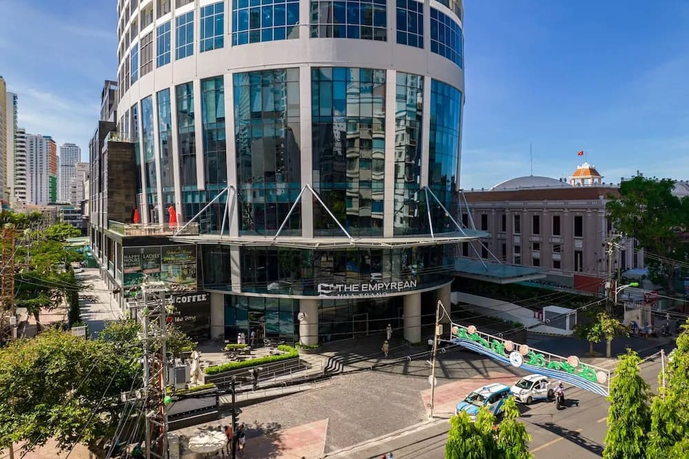 Phi Yen Panorama Condotel - Нячанг
