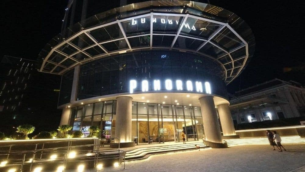 Parama Apartment Square Central - Нячанг