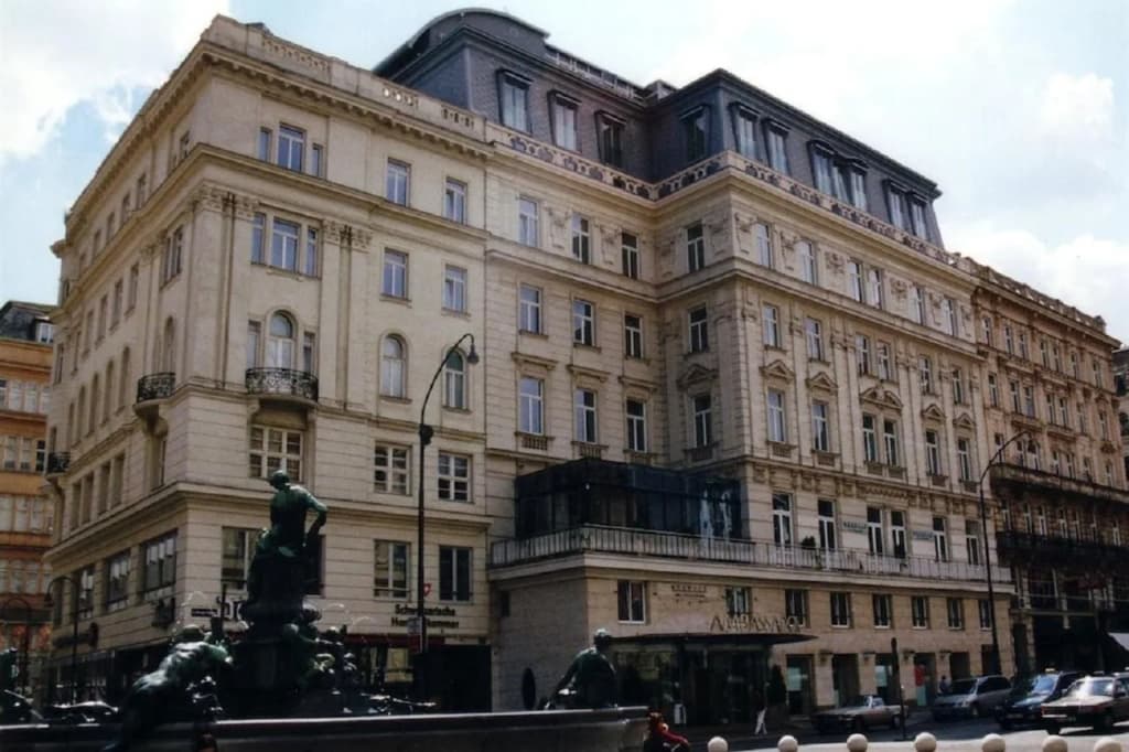 Ambassador Hotel - Вена