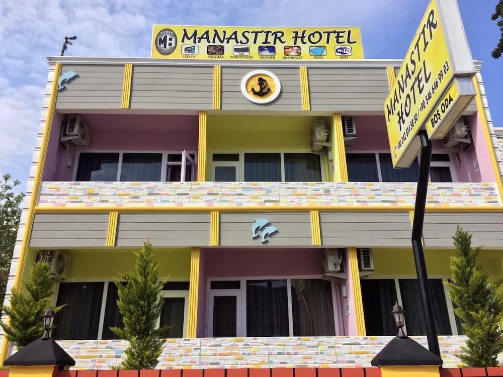 kemer manastir hotel - Кемер