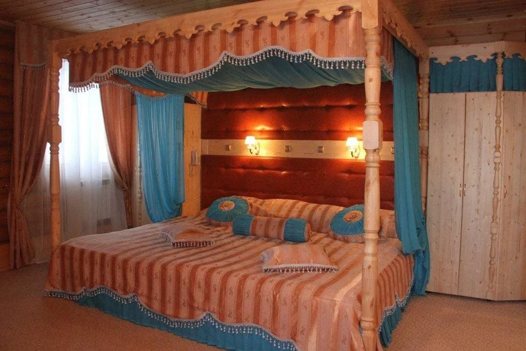Домик в лесу - Казань