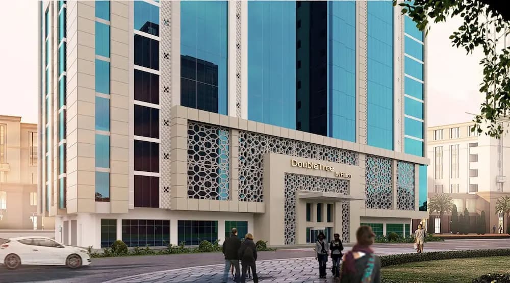 DoubleTree by Hilton Ras al Khaimah Corniche Hotel & Residences - Рас-эль-Хайма