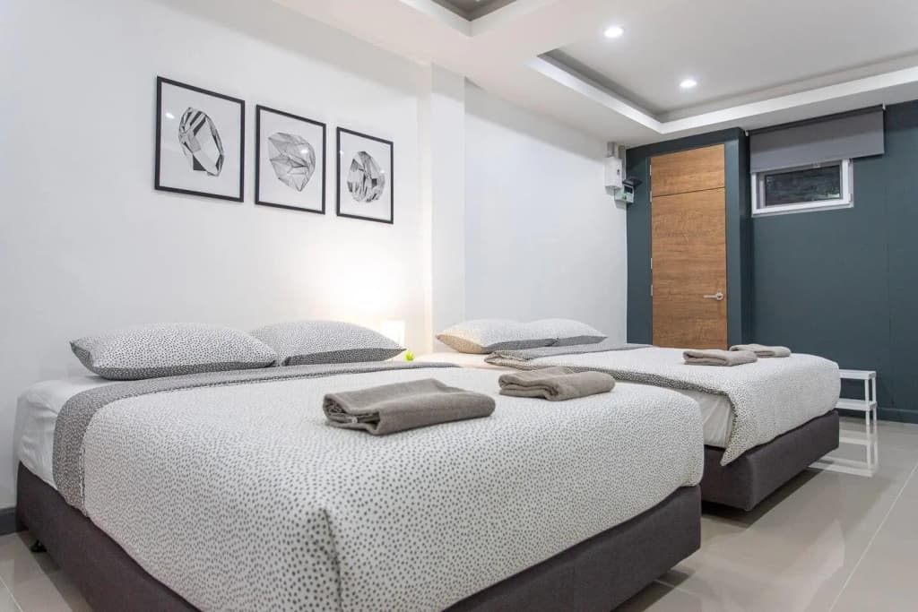 P1 Silom Pan large room full kitchen WIFI 4-6pax - Бангкок