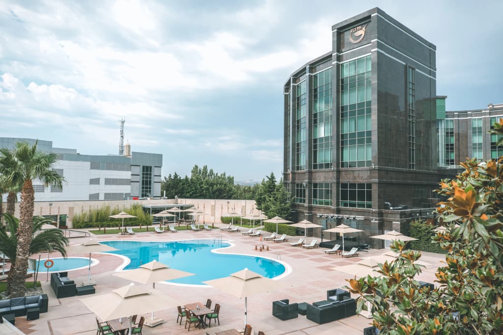 Fly Inn Baku - Баку