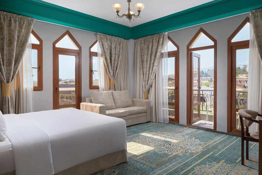 Garuda Boutique Hotel - Сухуми