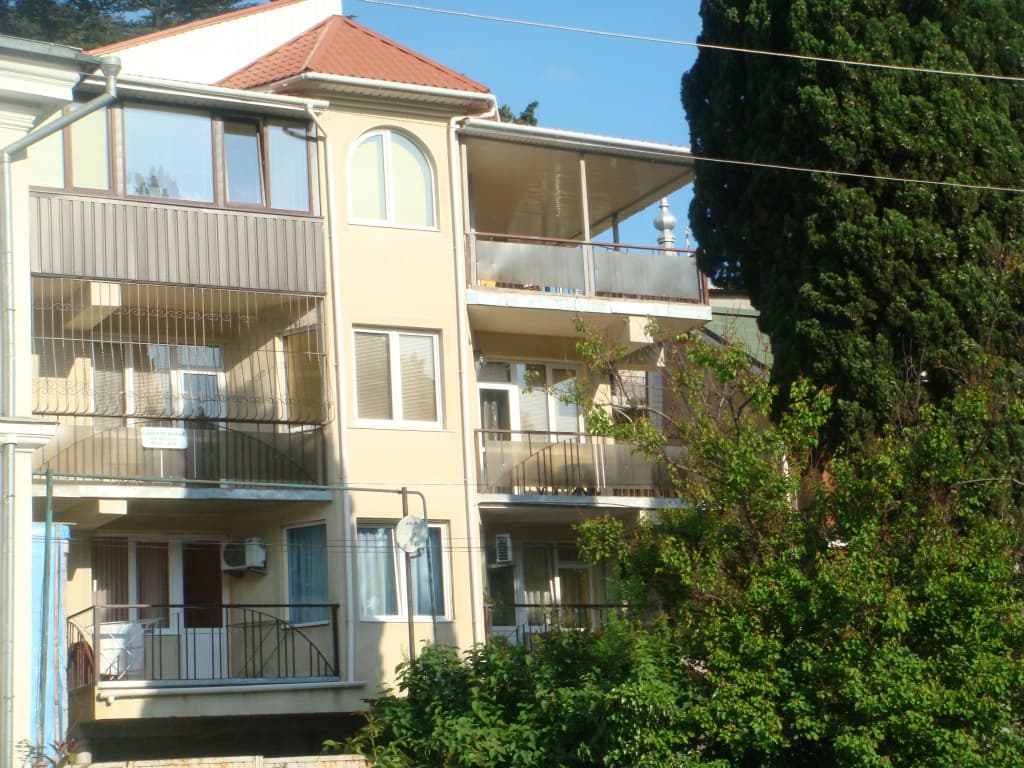 Kokos Guest House - Ялта